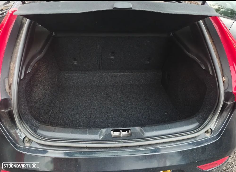 Volvo V40 1.6 D2 Eco Kinetic - 12