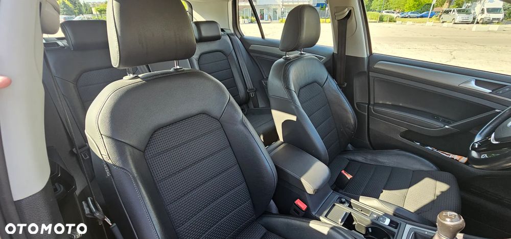 Volkswagen Golf 1.6 TDI BlueMotion Trendline - 38