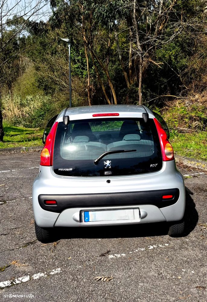 Mitsubishi Space Star - 11