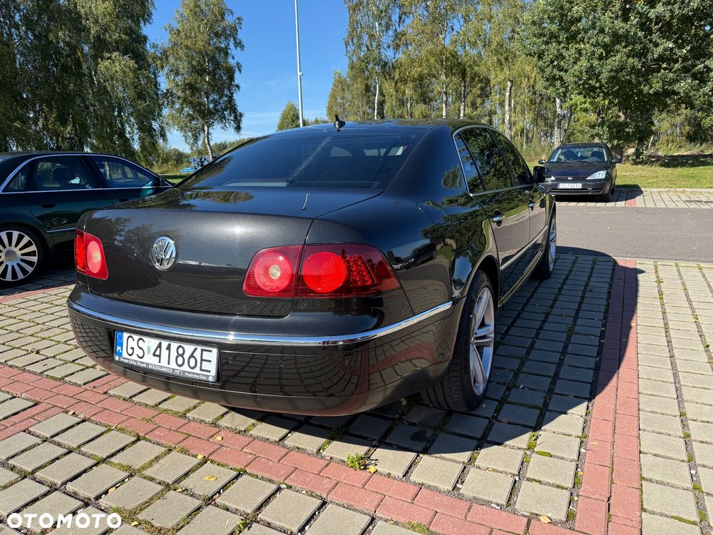 Volkswagen Phaeton - 2