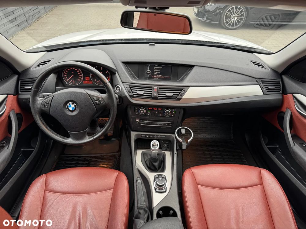 BMW X1 xDrive20d - 12