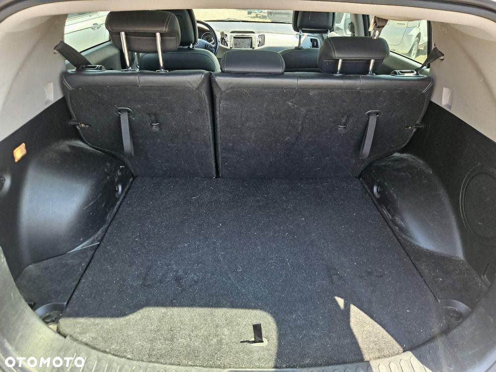 Kia Sportage 1.7 CRDI 2WD Dream-Team Edition - 19
