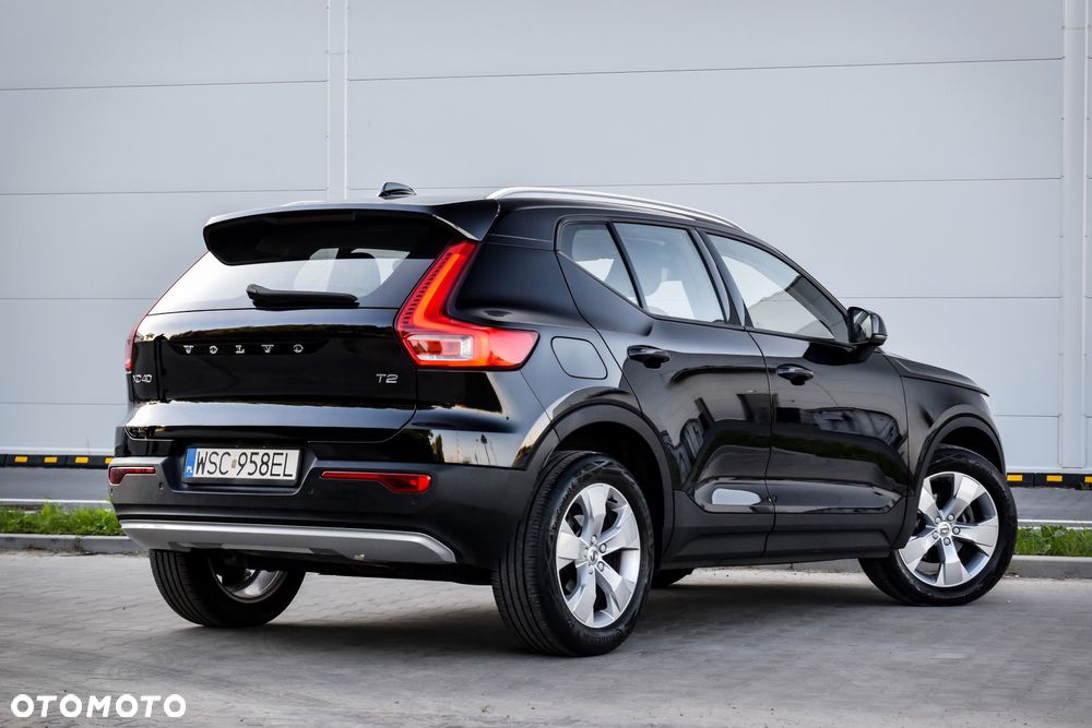 Volvo XC 40 T2 Momentum - 4