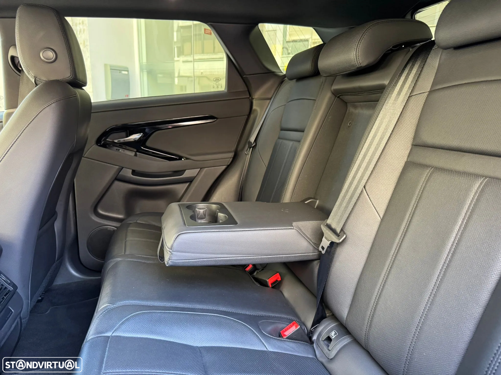 Land Rover Range Rover Evoque 1.5 P300e AWD S Auto - 4
