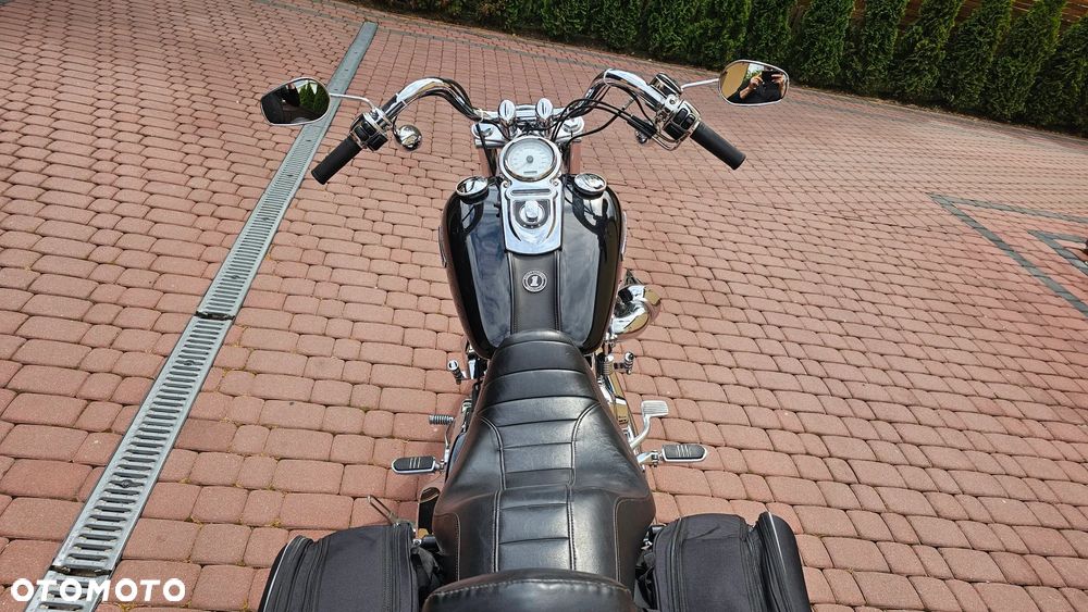 Harley-Davidson Dyna Super Glide - 36
