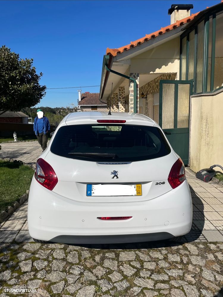 Peugeot 208 1.2 VTi Allure - 4