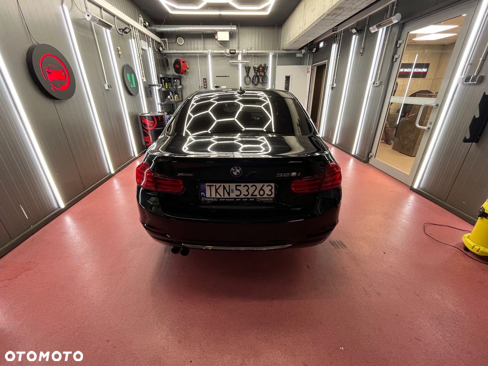 BMW Seria 3 328i xDrive Luxury Line - 5