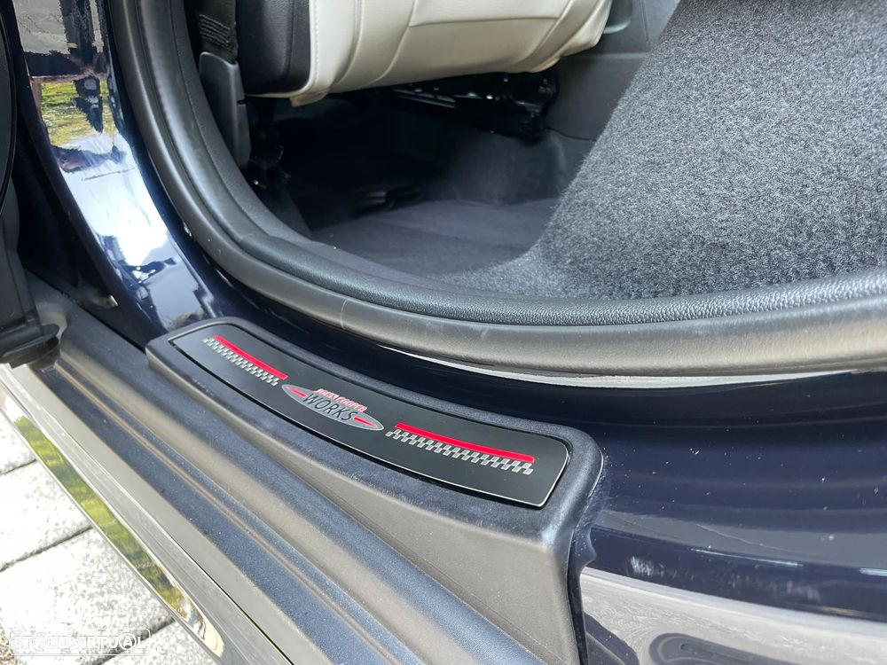 MINI Countryman Cooper SE ALL4 Auto - 33