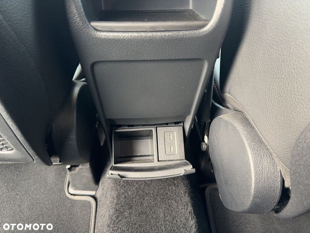 Mercedes-Benz GLB 200 AMG Line 7G-DCT - 19