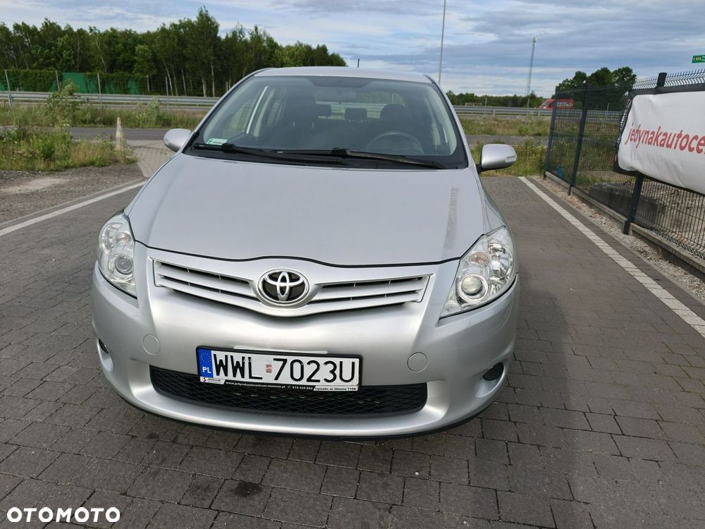 Toyota Auris 1.33 VVT-i Terra Start - 4
