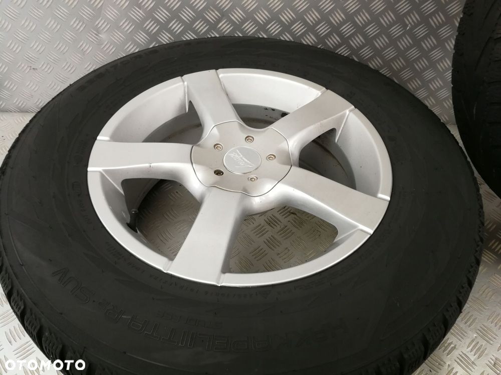 16X7 5X114,3 ET45 felgi aluminiowe 225/70R16 zima SUZUKI GRAND VITARA II 2 - 15