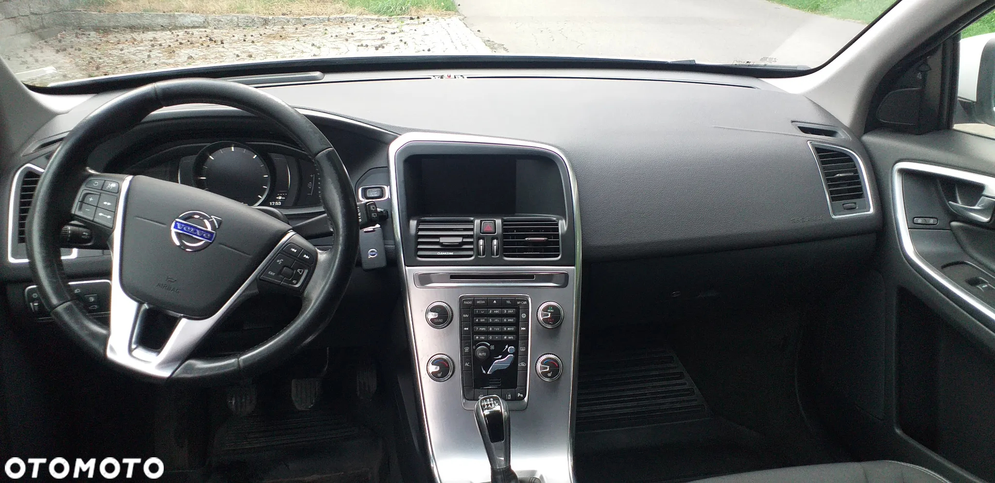 Volvo XC 60 D3 Momentum - 5