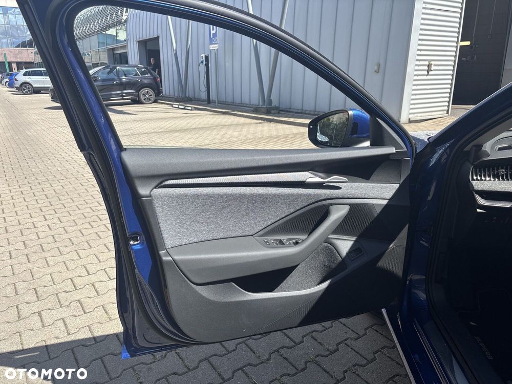 Skoda Superb 2.0 TDI SCR 4x4 Drive DSG - 11