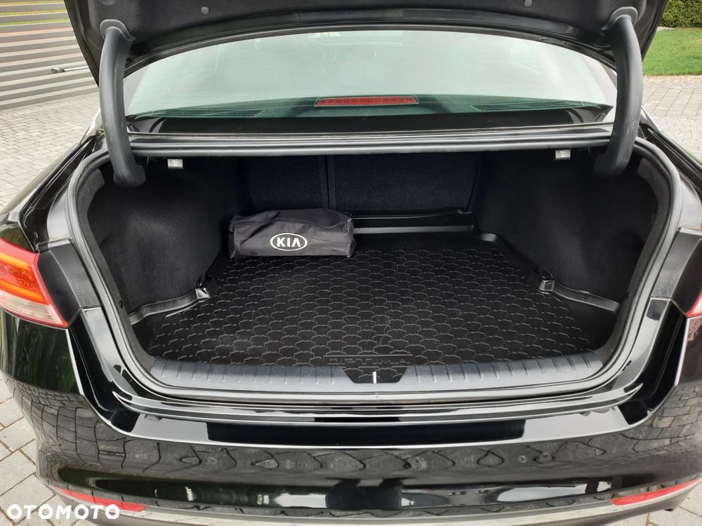 Kia Optima 1.7 CRDI Business - 32