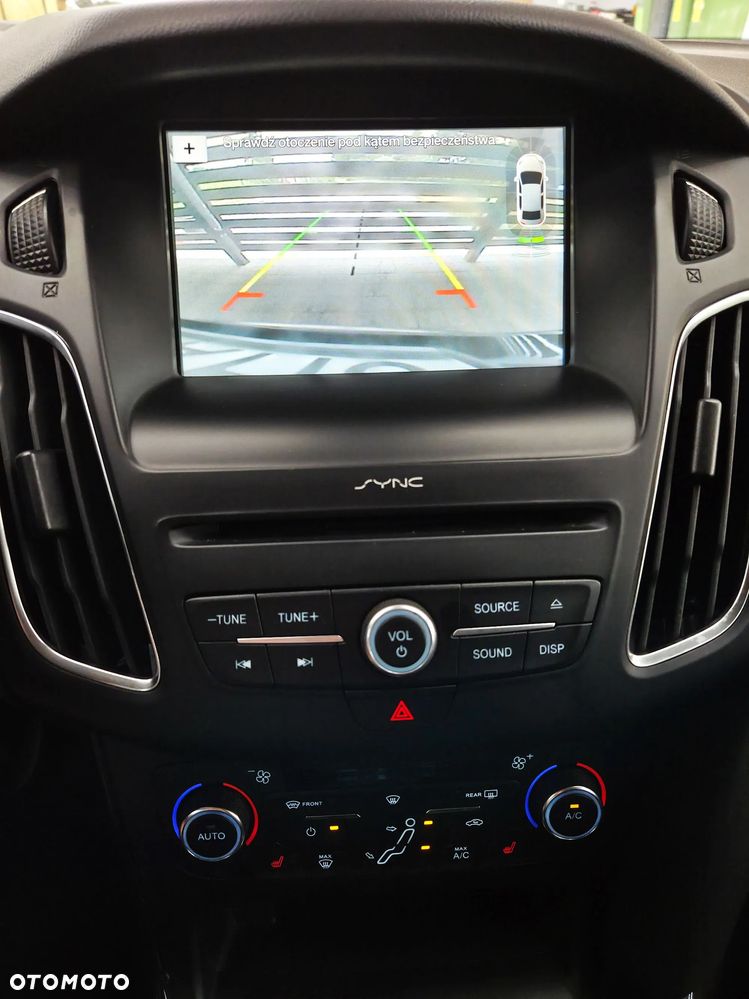 Ford Focus - 8