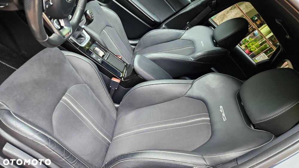 Kia ProCeed 1.4 T-GDI OPF GT LINE - 25