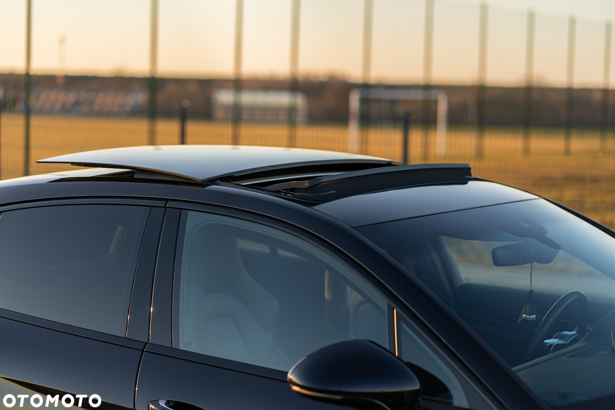 Porsche Panamera 4 E-Hybrid 10 Years Edition - 9