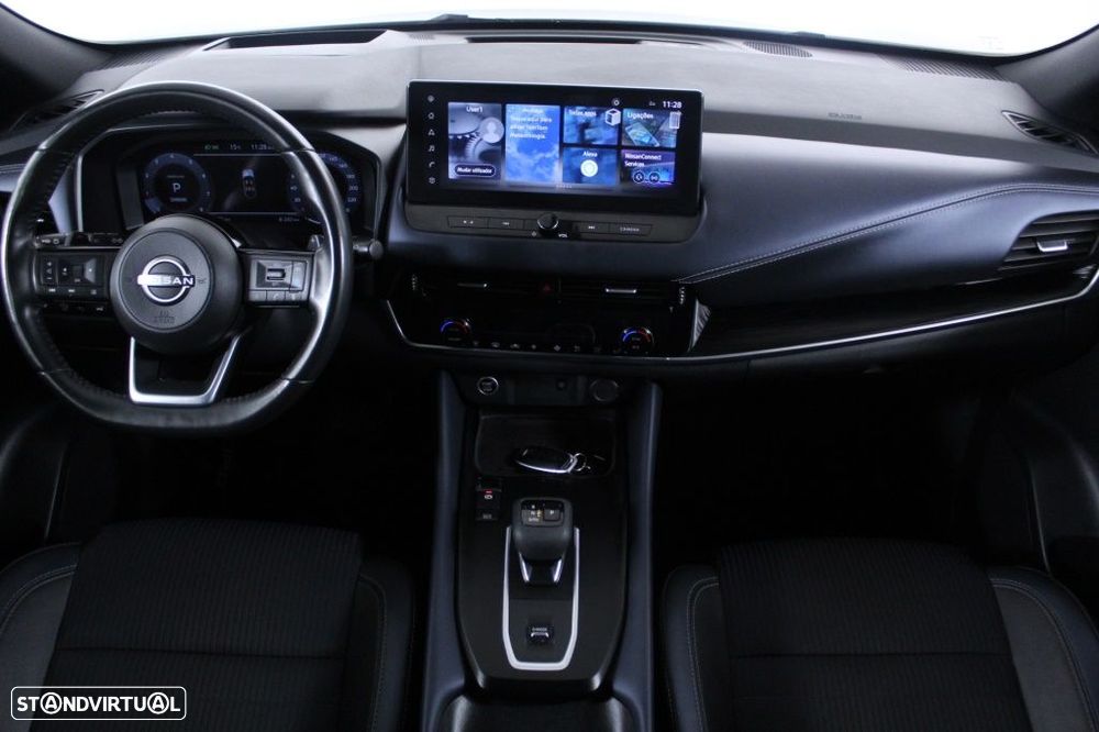 Nissan Qashqai 1.3 DIG-T Tekna Xtronic - 24