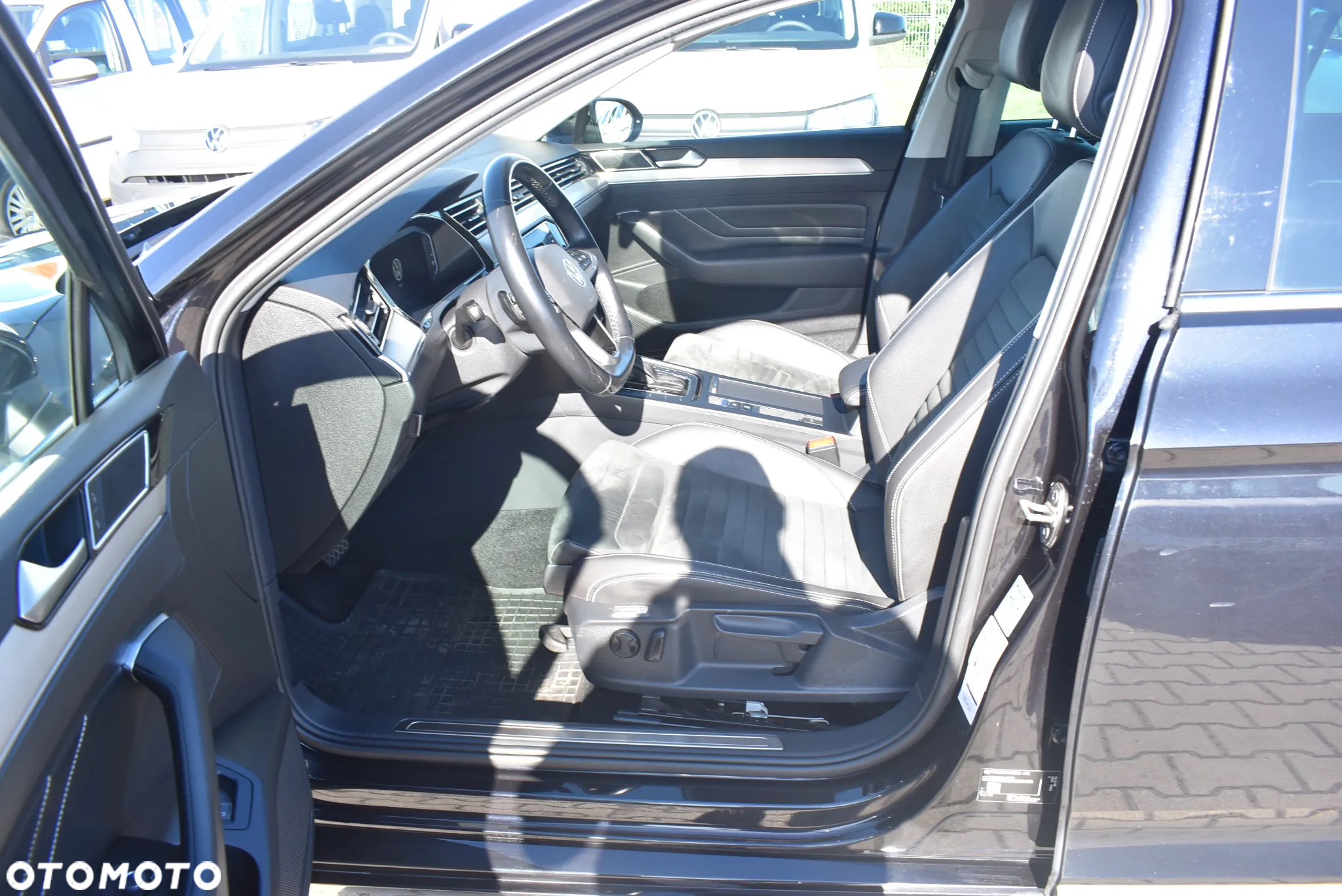 Volkswagen Passat 2.0 TSI Elegance DSG - 11