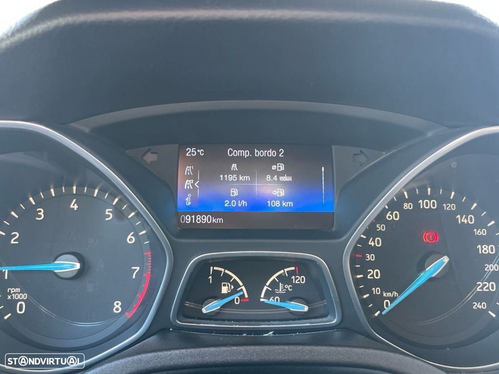 Ford Focus 1.0 EcoBoost Titanium - 3