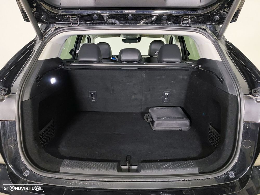 MG EHS 1.5 T-GDI Plug-in Hybrid Luxury - 8