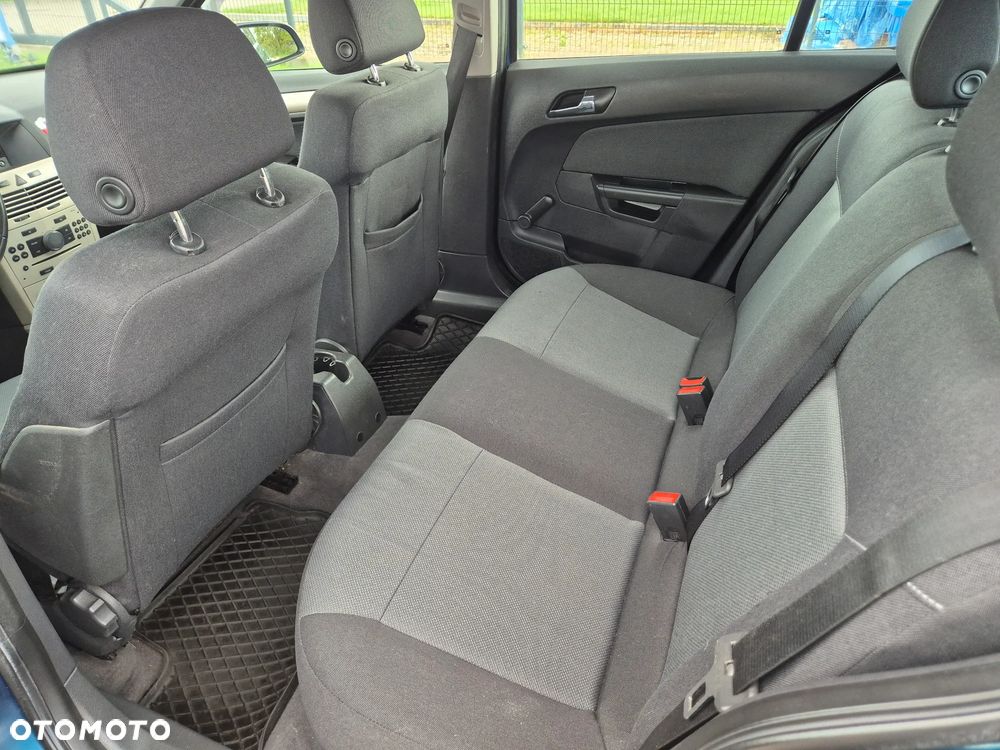 Opel Astra - 18