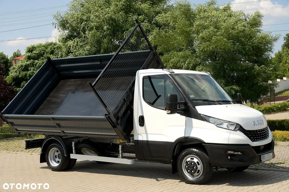 Iveco DAILY/50C18/DMC 3500/TYLKO 47 tyś km PRZEBIEGU!/WYWROTKA 3 STRONNA SKIBICKI 360x210 cm/ 3.0 HPI 180 KM/ SALON POLSKA/ PIERWSZY WŁAŚCICIEL/BEZWYPADKOWY - 2