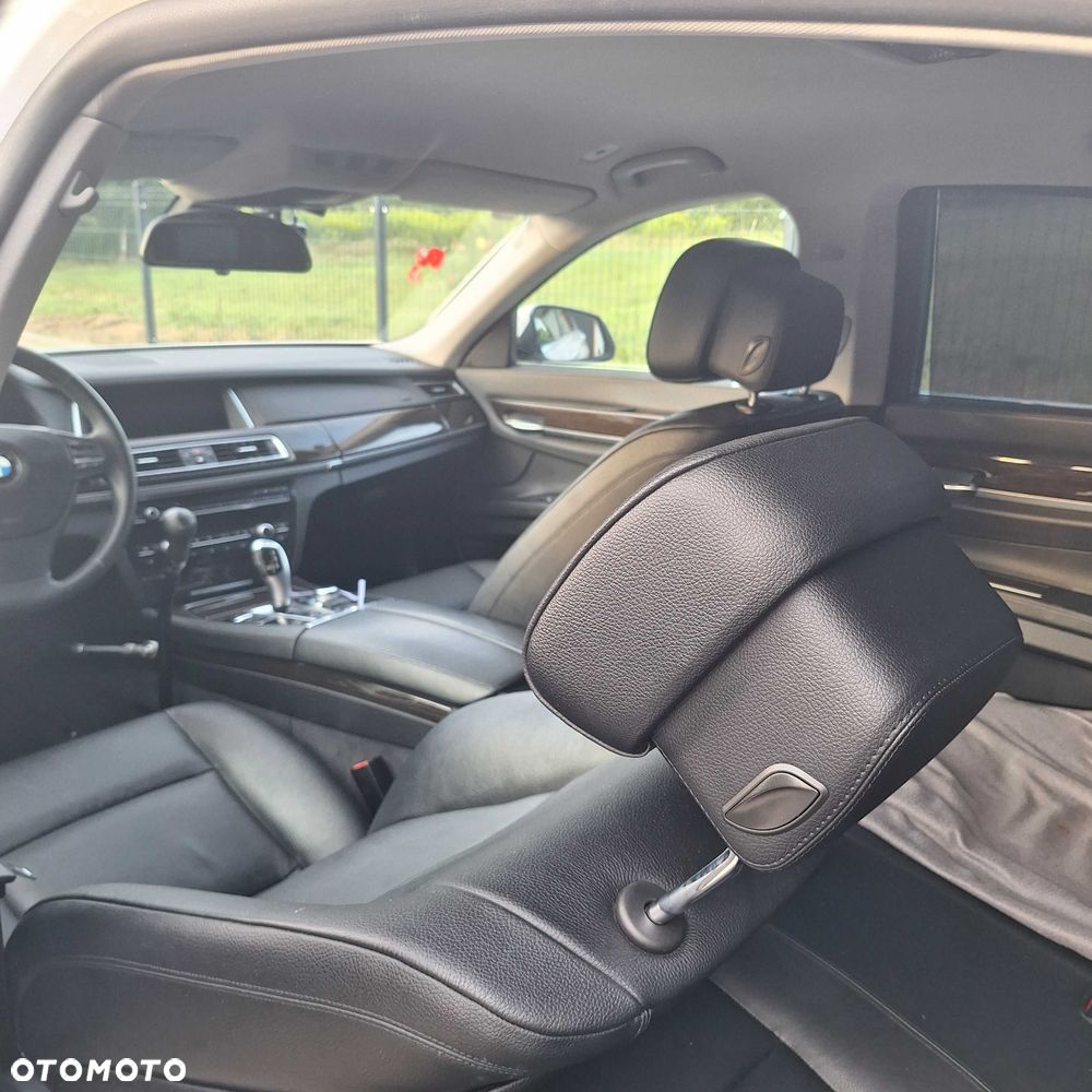 BMW Seria 7 - 2