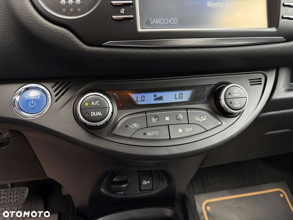 Toyota Yaris 1.5 VVT-i Selection - 30