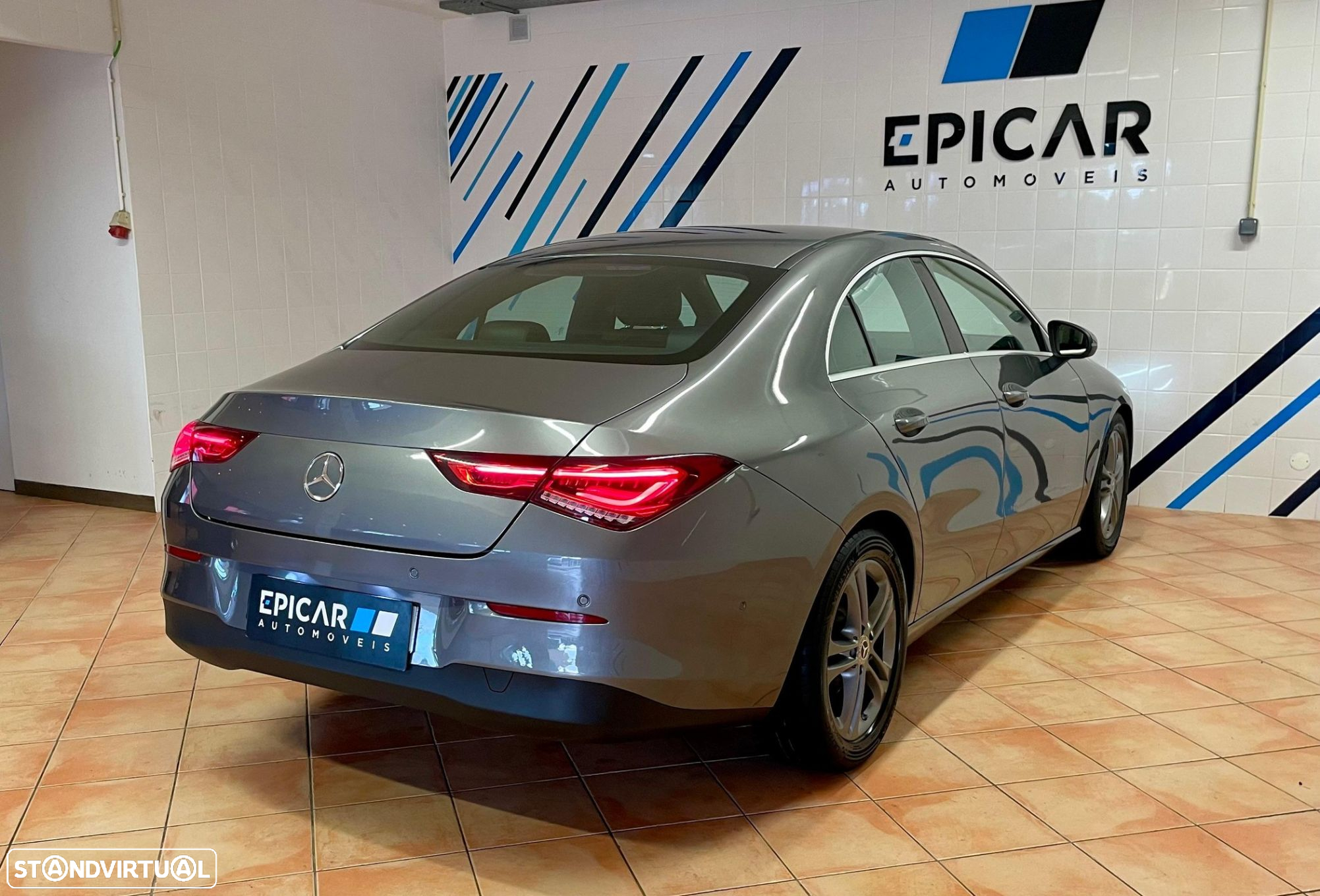 Mercedes-Benz CLA 180 Progressive - 8