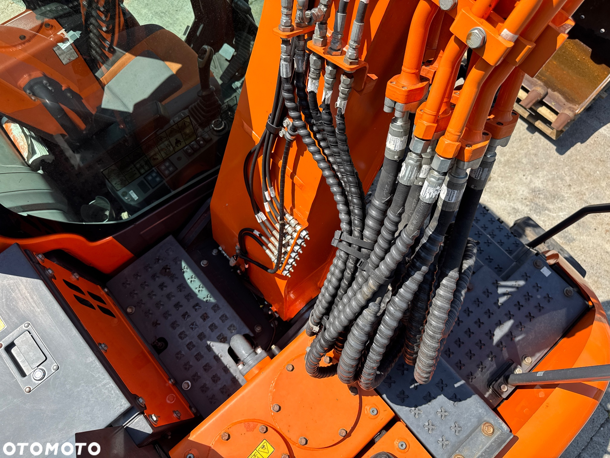 Doosan Koparka Gąsienicowa DX140 LCR-5 - 31