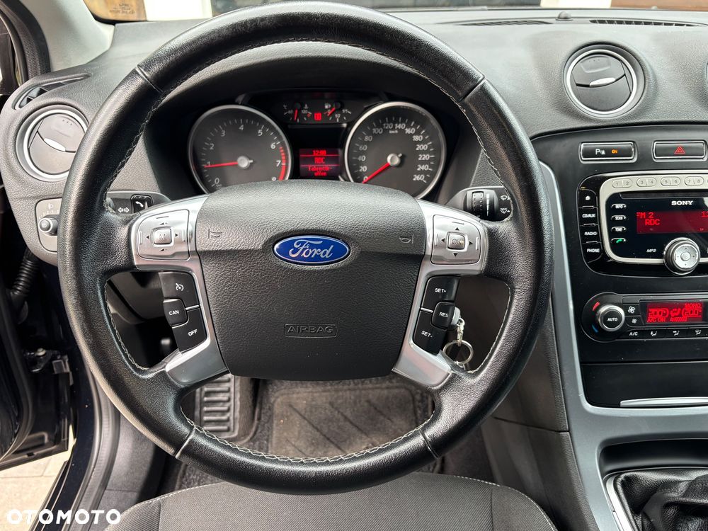 Ford Mondeo - 17