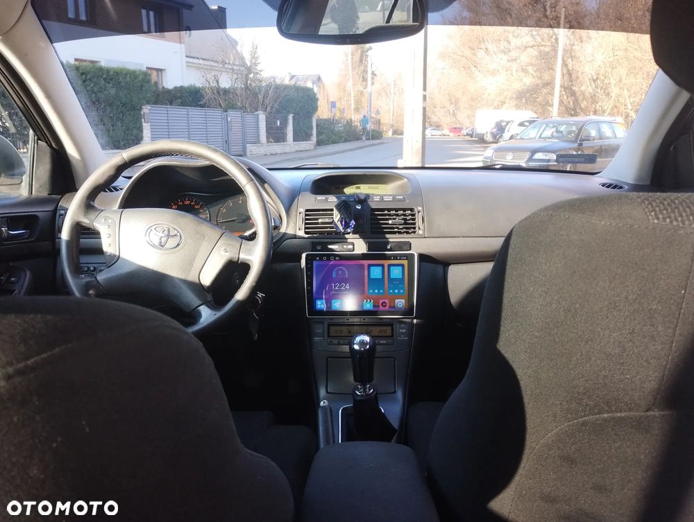 Toyota Avensis 1.8 VVT-i Terra - 7