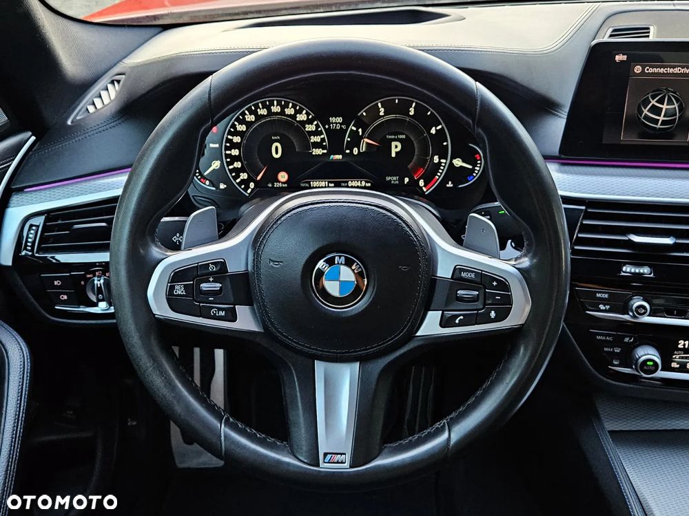 BMW Seria 5 540d xDrive M Sport sport - 17