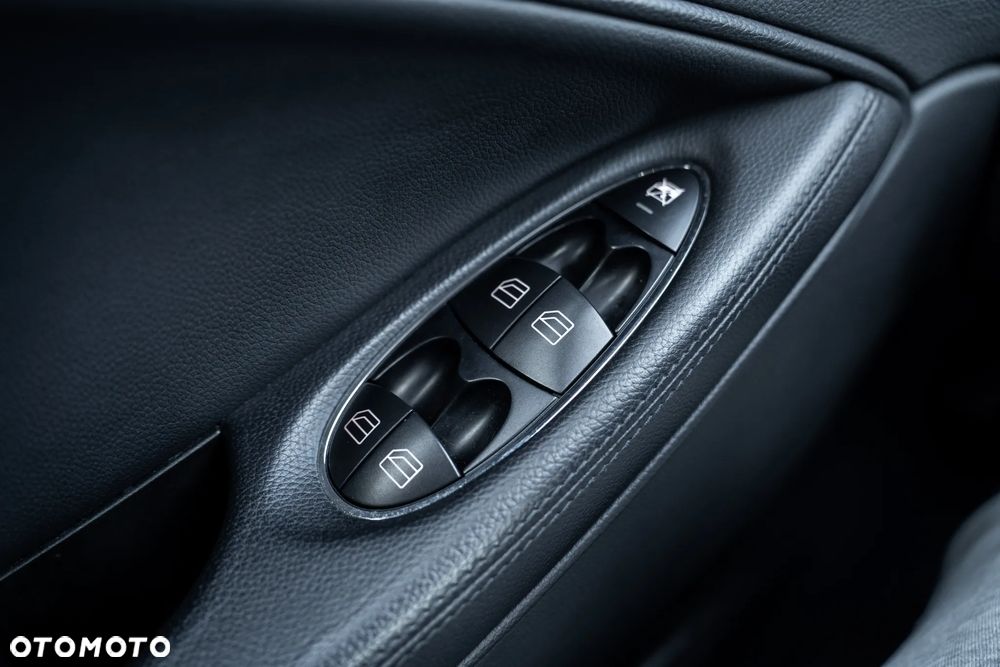 Mercedes-Benz CLS 320 CDI 7G-TRONIC DPF - 25
