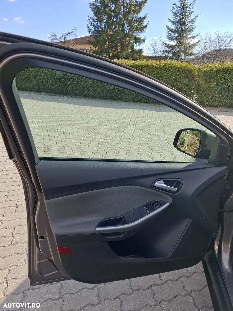 Ford Focus 1.0 EcoBoost ST-Line - 15