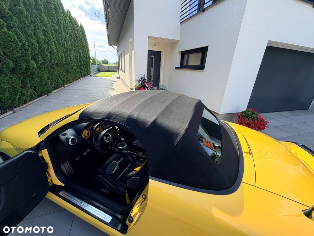 Audi TT Roadster 1.8 T quattro - 22