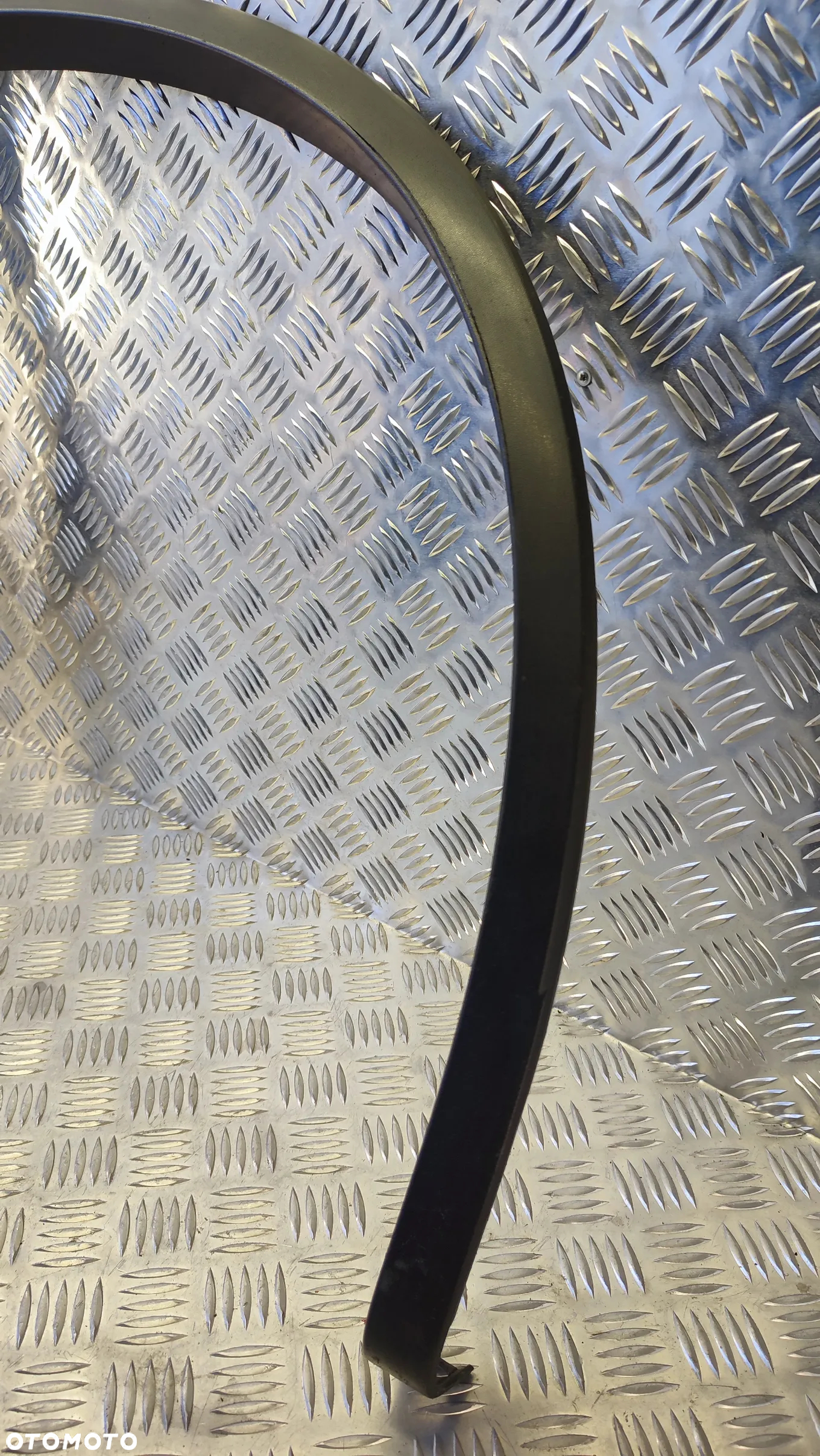 VW TOUAREG 7P 10-18R LISTWA SIERP NADKOLE BLOTNIKA R-LINE CHLAPACZE PRAWY TYL 7P6854820 7P6853718 A - 2