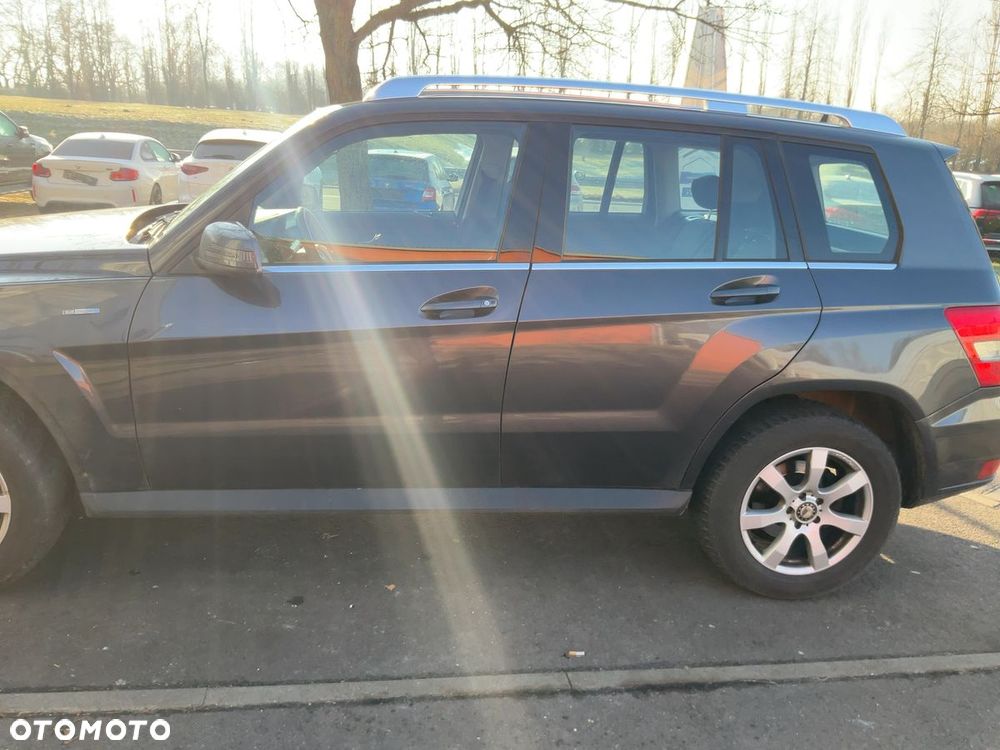 Mercedes-Benz GLK 220 CDI DPF 4Matic BlueEFFICIENCY 7G-TRONIC - 3