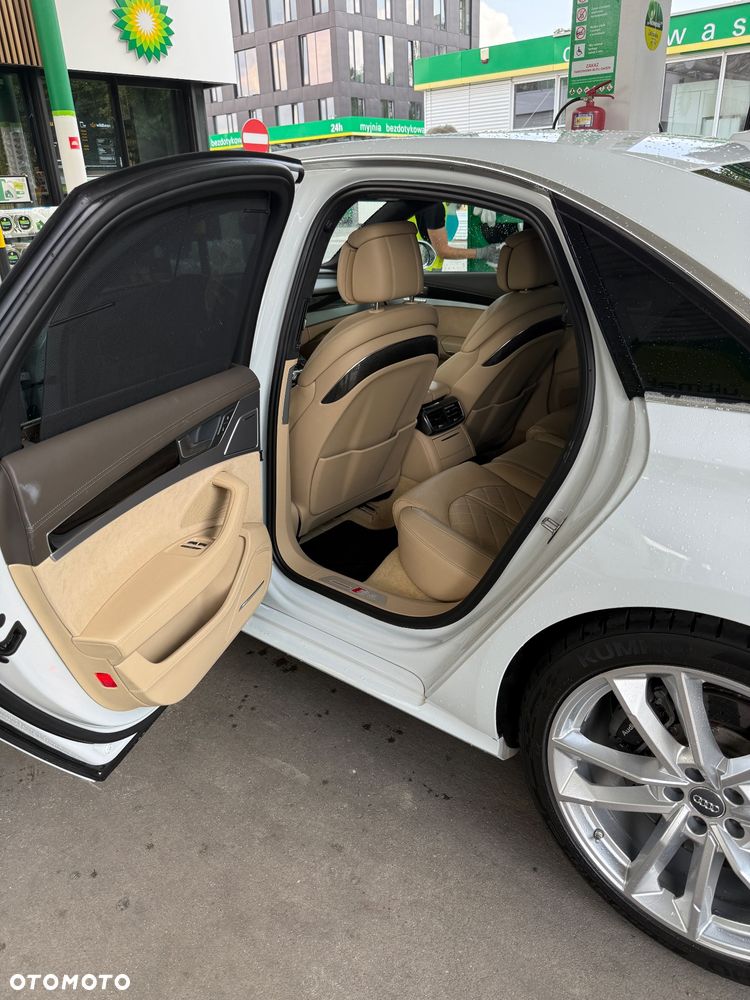 Audi S8 Plus 4.0 TFSI Quattro - 10