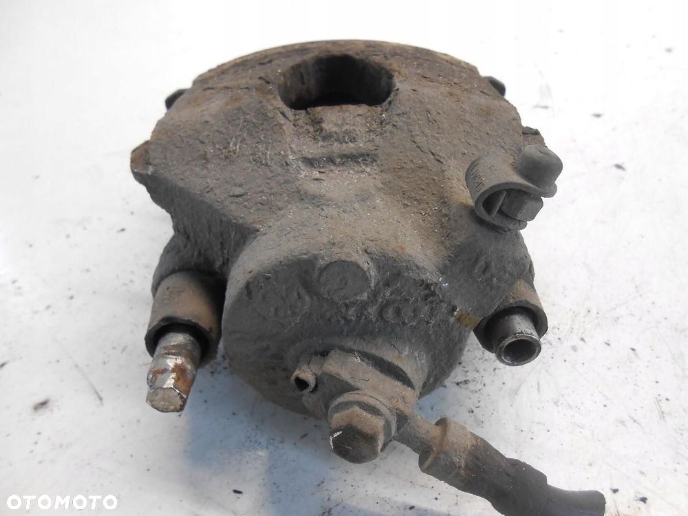 zacisk hamulcowy lewy przód skoda octavia 1.9 tdi# - 2