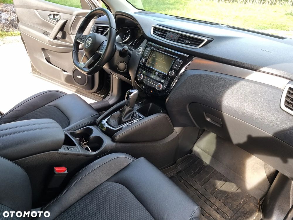 Nissan Qashqai 1.7 dCi 4x4 Tekna+ Xtronic - 5