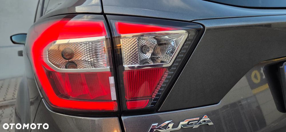 Ford Kuga 1.5 EcoBoost 2x4 Titanium - 11