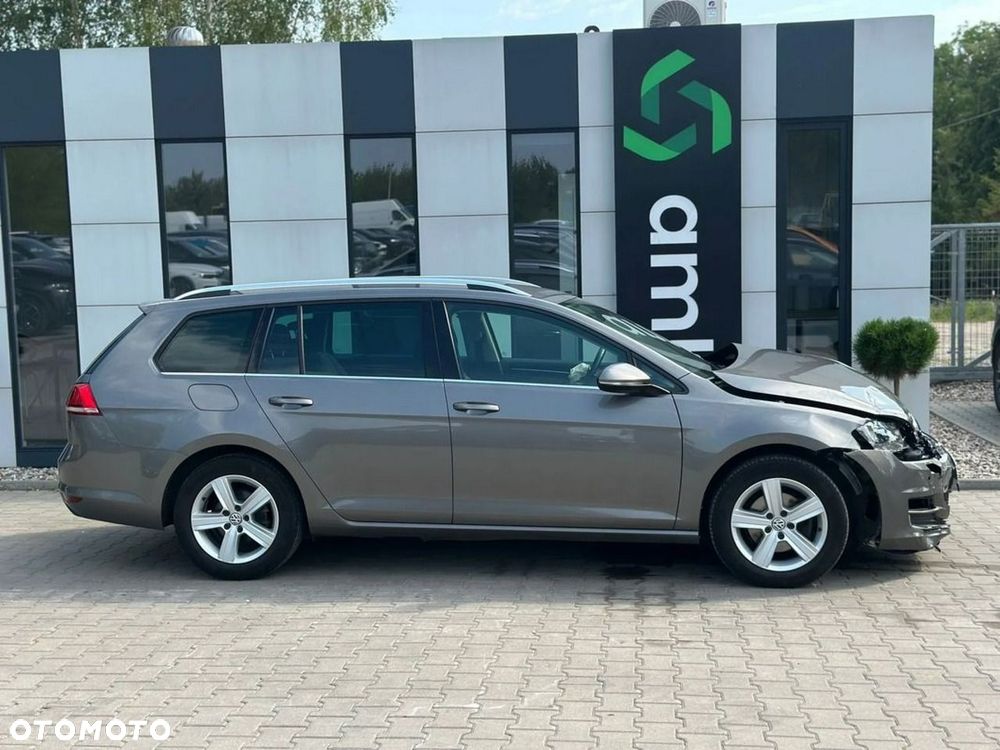 Volkswagen Golf - 5