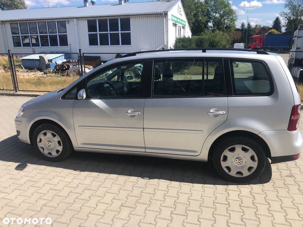 Volkswagen Touran 2.0 TDI DPF Highline - 30