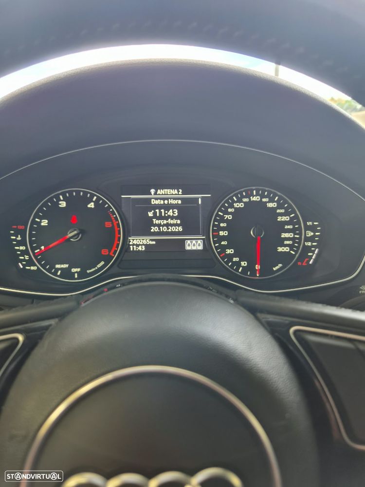 Audi A4 Avant 2.0 TDi - 9