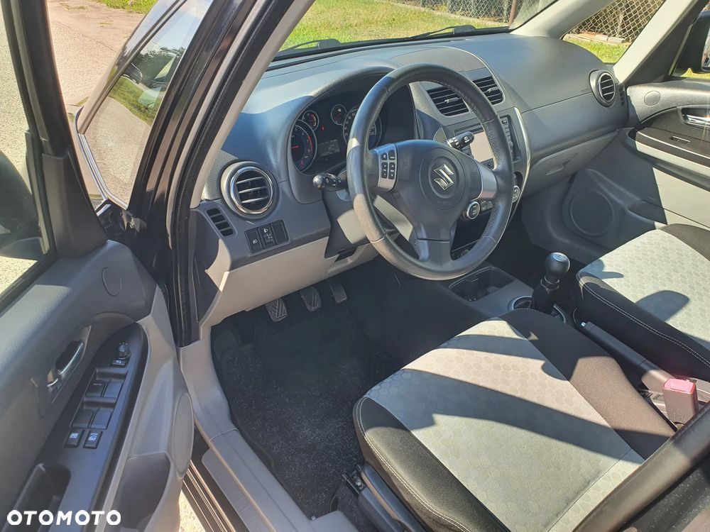 Suzuki SX4 1.6 VVT 4x2 Comfort - 9