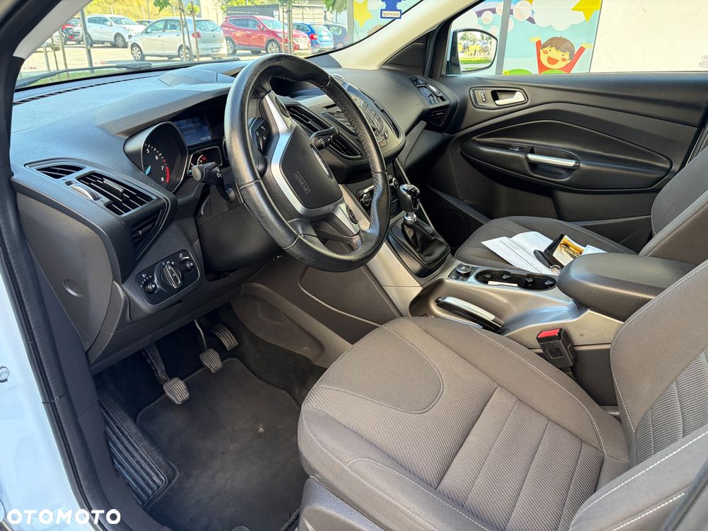 Ford Kuga 1.5 EcoBoost 2x4 Titanium - 18