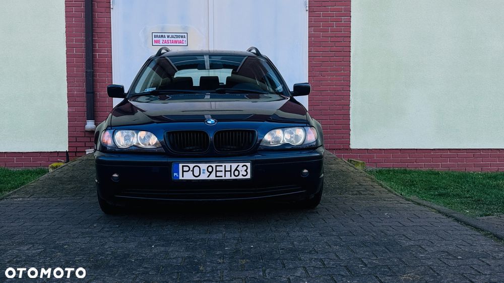 BMW Seria 3 318i - 11