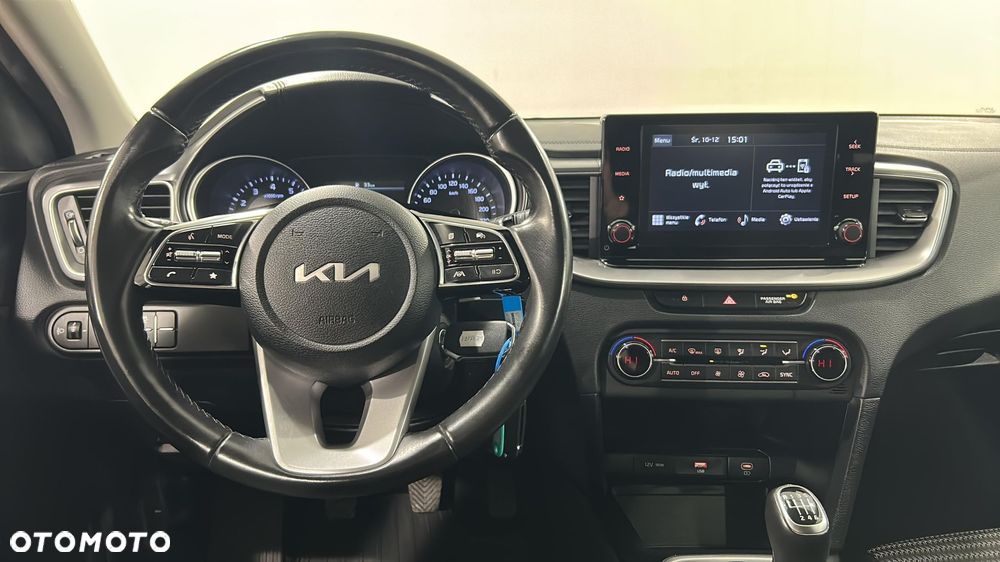 Kia Ceed 1.5 T-GDI M - 10